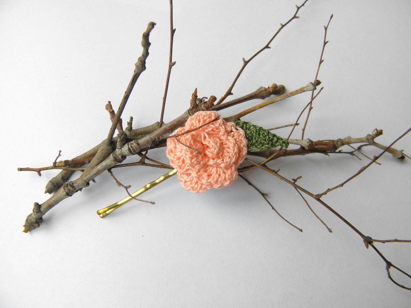 Hair pin spring summer flower and leaf peach pink rose crochet - SunnyGarden