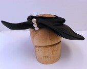Vintage 1940s black large brim crownless hat