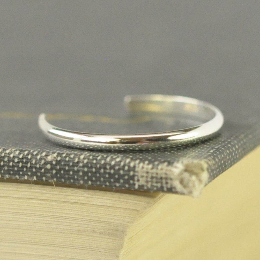 Sterling Silver Toe Ring, Simple, Summertime Fashion, Beach Wedding, Everyday Jewelry, Kristin Noel Designs