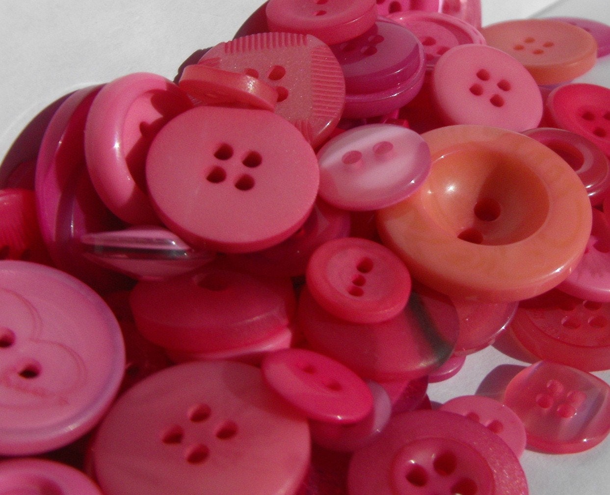 50 Berry Buttons Round Multi Sizes