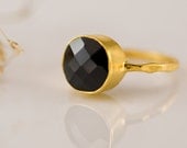 Black Onyx Ring - Gemstone Ring - Gold Ring - Bezel Ring - Stackable Ring - Mother's Day Gift