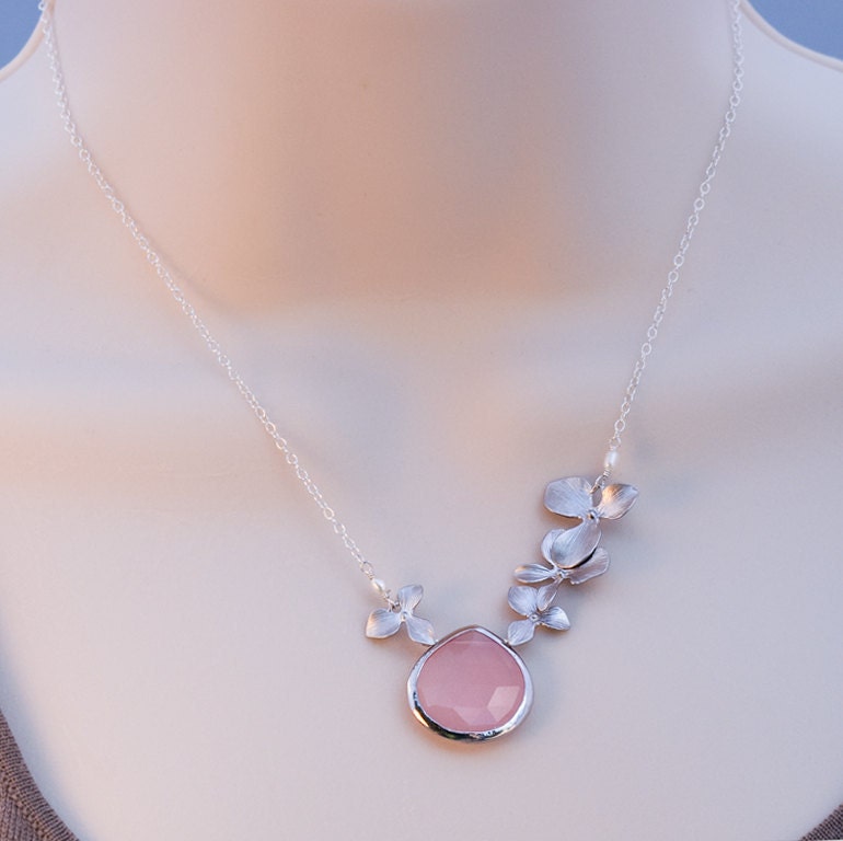 October Birthstone Jewelry- Pink Quartz necklace - Silver orchid necklace - Rose Quartz - Bezel Necklace - Gemstone Necklace