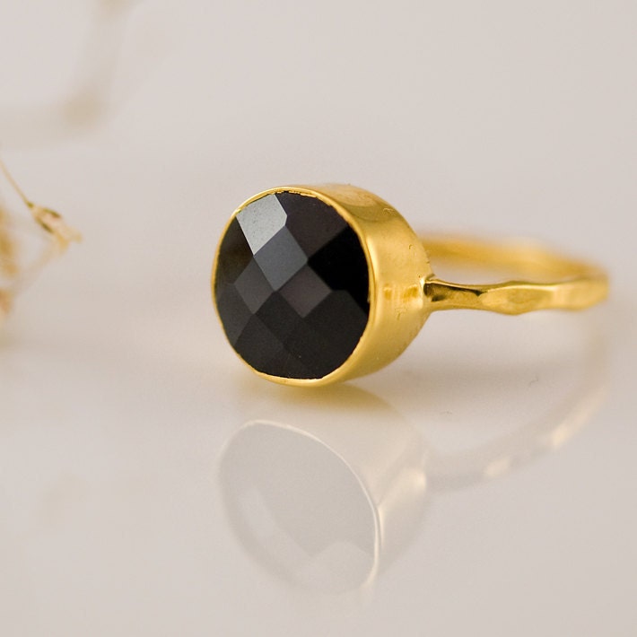 Black Onyx Ring - Gemstone Ring - Gold Ring - Bezel Ring - Stackable Ring - Mother's Day Gift