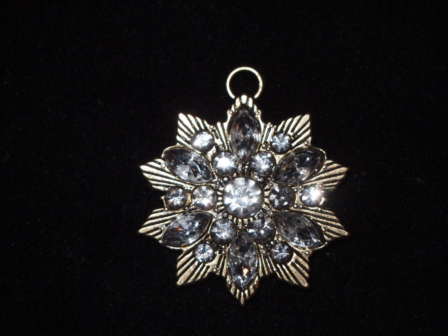 Cosplay Made to Order Medal - Star Medallion - Choose your ribbons