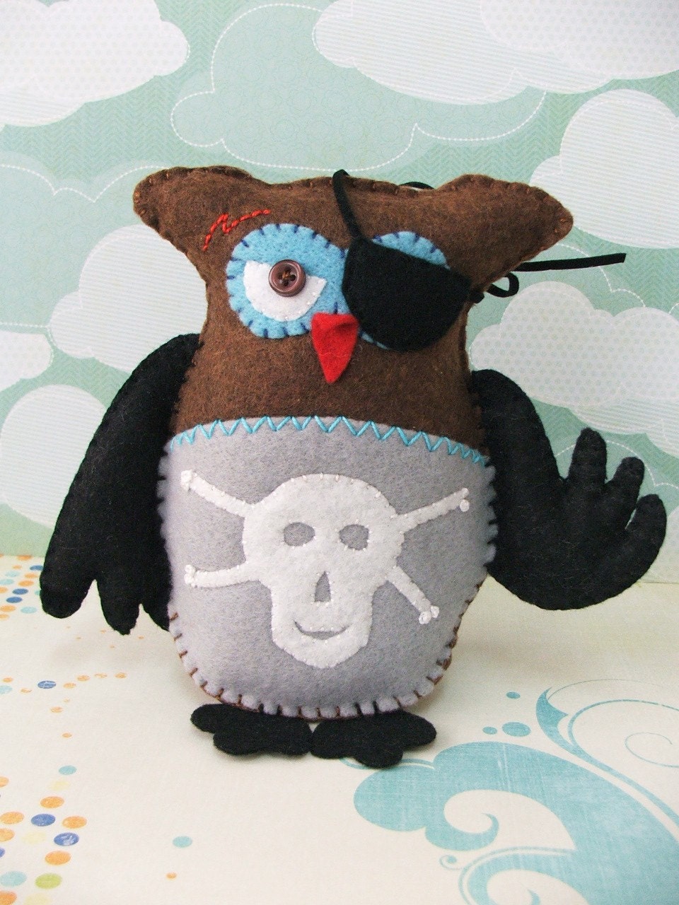 The pirate owl - John - Made to order