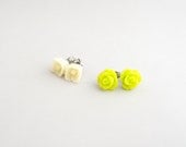 Set of flower earrings (ivory & honeydew)