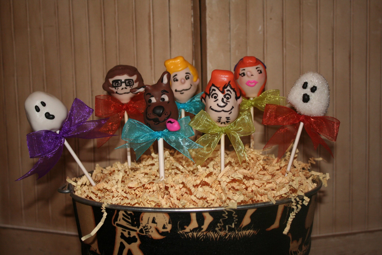 Mom's Killer Cakes & Cookies PoP ArT LiNe Scooby Doo and the Gang Cake Pops Velma, Shaggy and More Southern Living Featured Shop Il_570xn