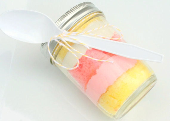 Screaming Strawberry Lemonade Jar Cake 8 pack