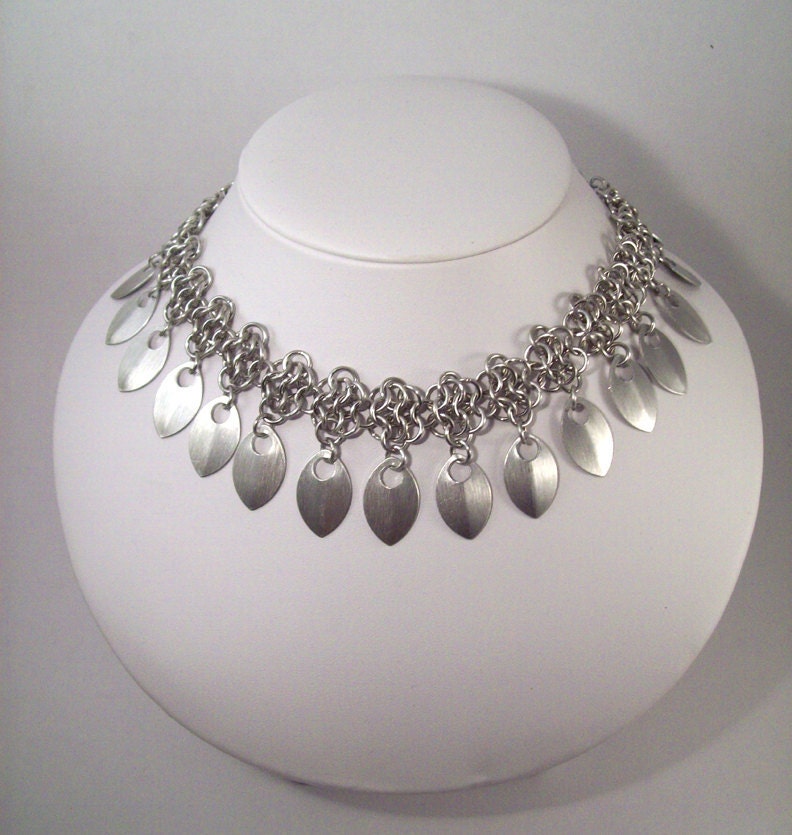chainmaille, necklace, scalemail, choker.  Tribal, elven, bellydance