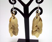 chainmaille, earrings, scale.  Tribal jewlery, bellydance jewelry.