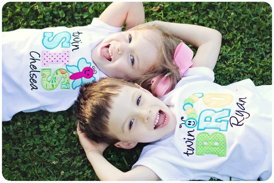 Big Sis, Lil Sis, or even twin Sis personalized appliqued shirt
