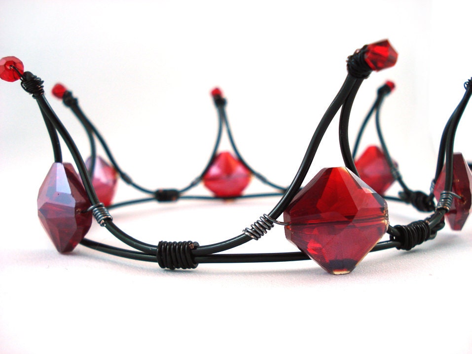 The Queen of Diamonds Black & Red Gothic Tiara - Made to Order - angelyques
