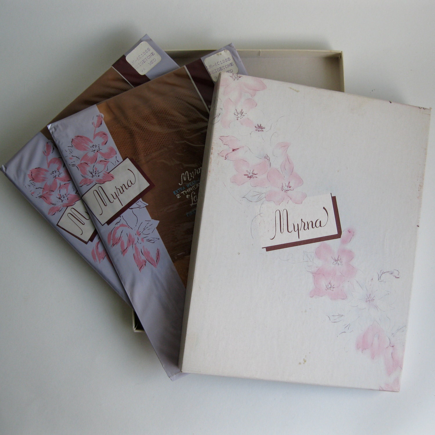 Vintage Lingerie Seamed Stockings Nylons 1950s Bridal Fashions 2 Pair NOS in Box