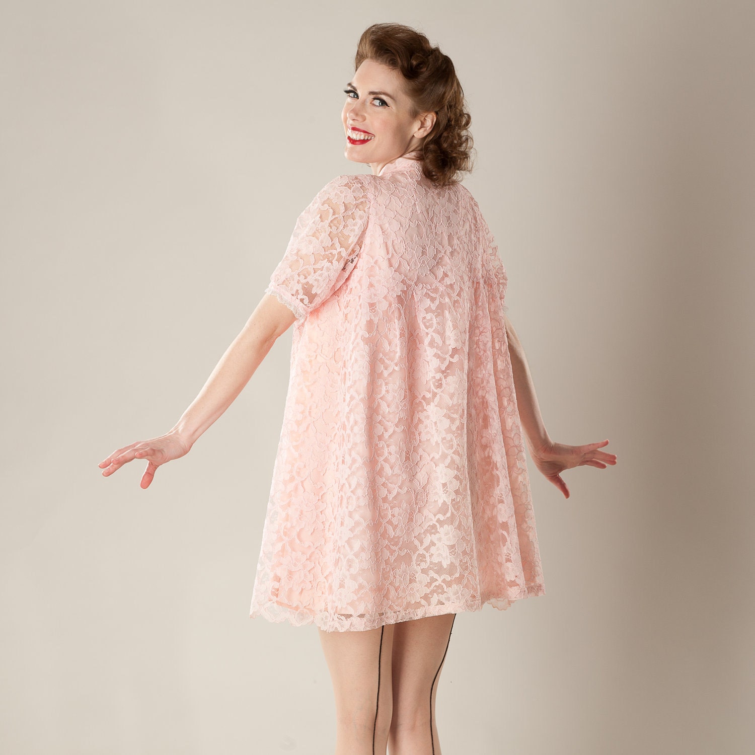 Vintage 1960s Pink Lace Robe Lingerie Bridal Trousseau Handmade Honeymoon
