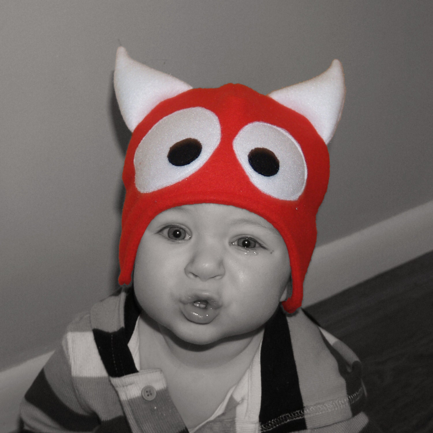 Kids Monster Hat -Red Fleece- small
