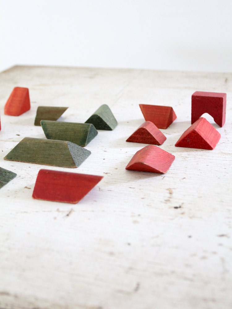 Vintage Toy Blocks // Red & Green // 1950s Wood Blocks