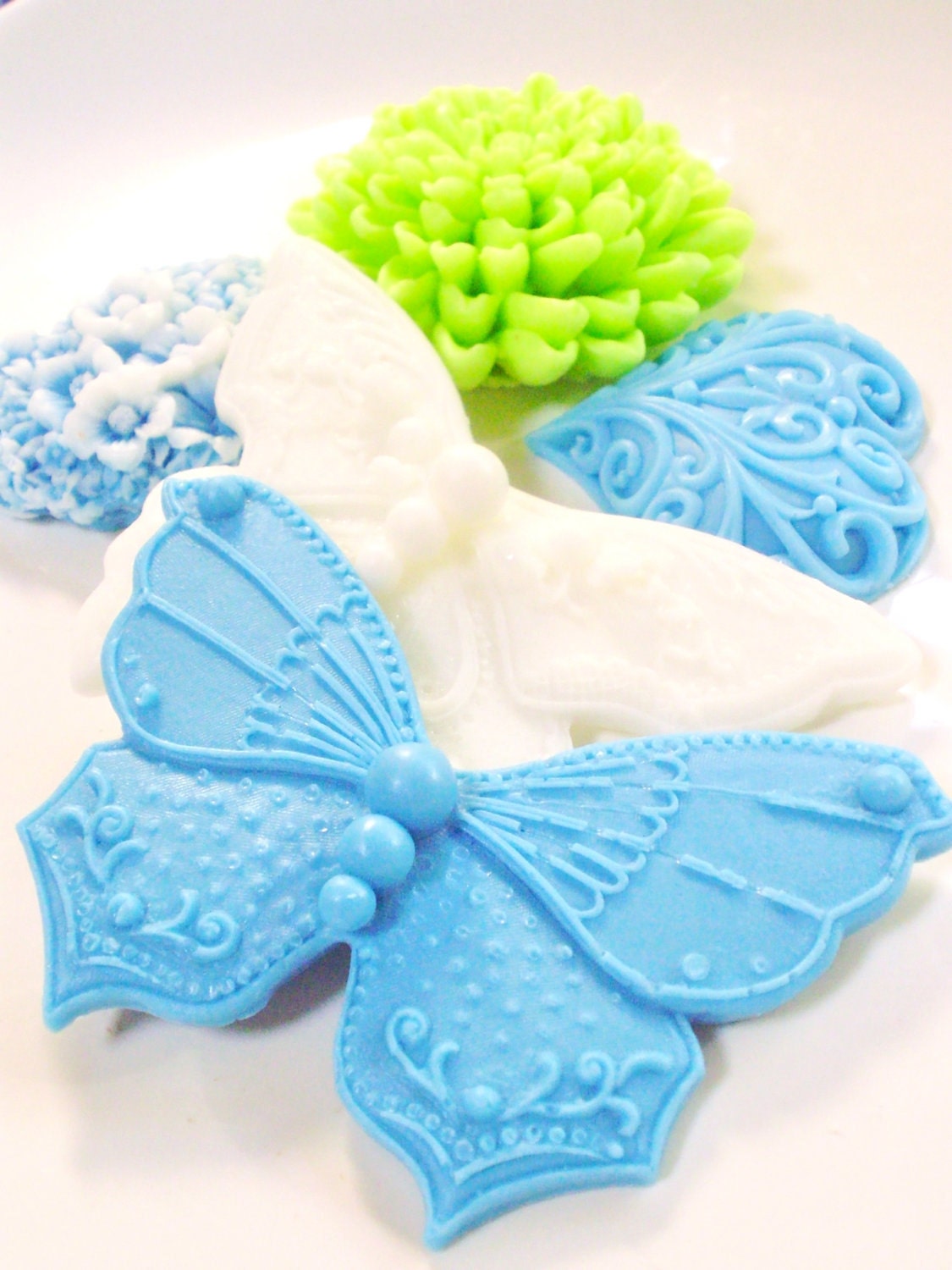 SOAP, Lime Green Chrysanthemum with Blue and White Butterflies & Hearts, Scented in Juniper Breeze, Vegetable Based, Handmade
