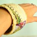 Embroidered quilted silk bracelet - Purple touch