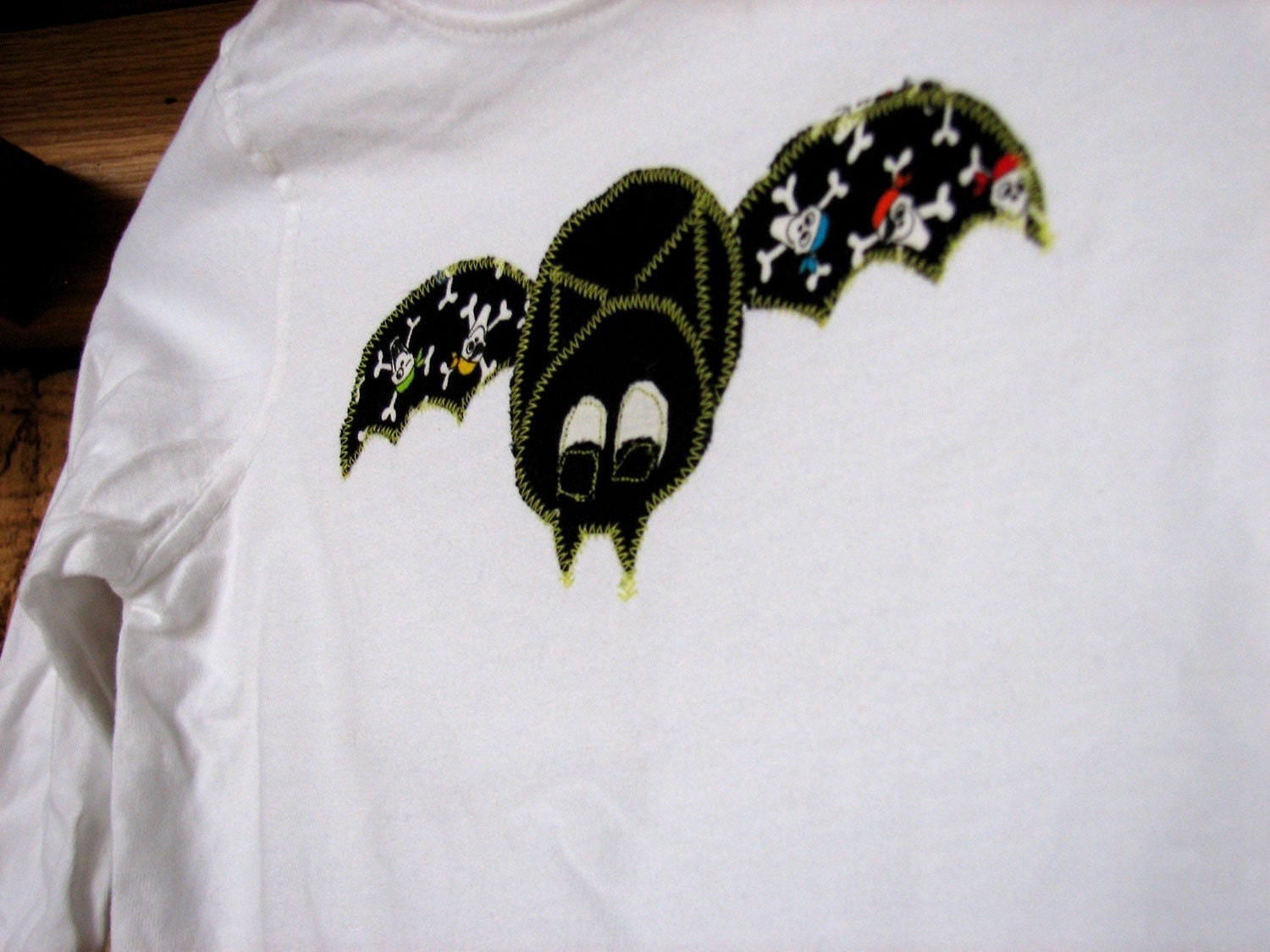Pirate Bat Applique Long Sleeve White T-Shirt (2T)