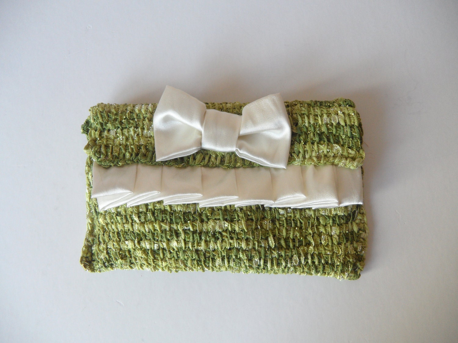 Green Clutch with satin bow and ruffles with removable light-wheight chain