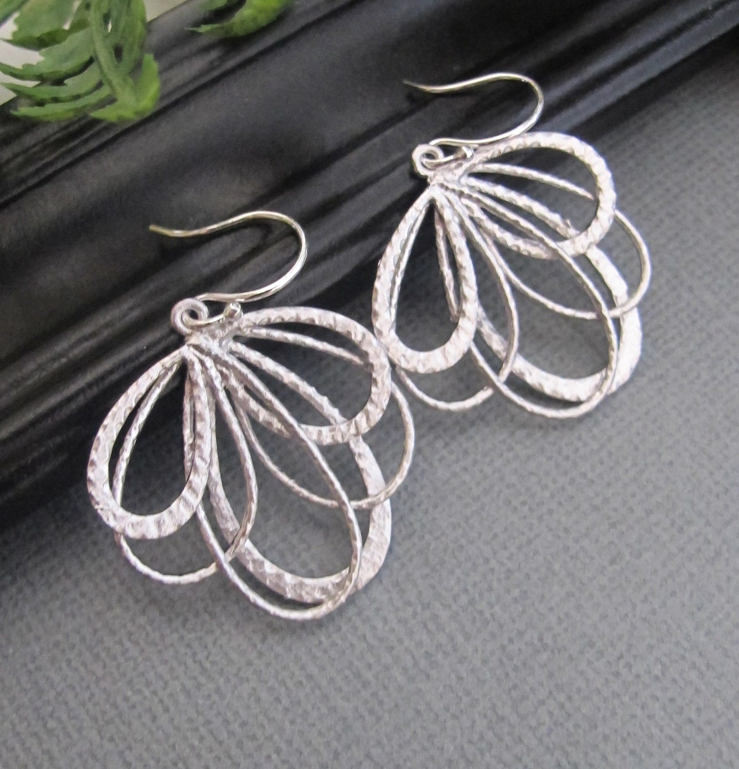 Peacock Feather earrings in Silver. Bridesmaids Gift.