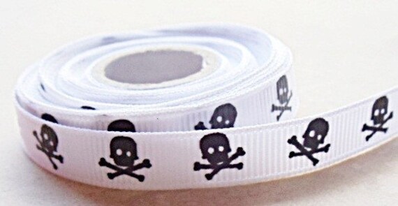 White and black Pirate skull 3/8" grosgrain ribbon Il_570xn