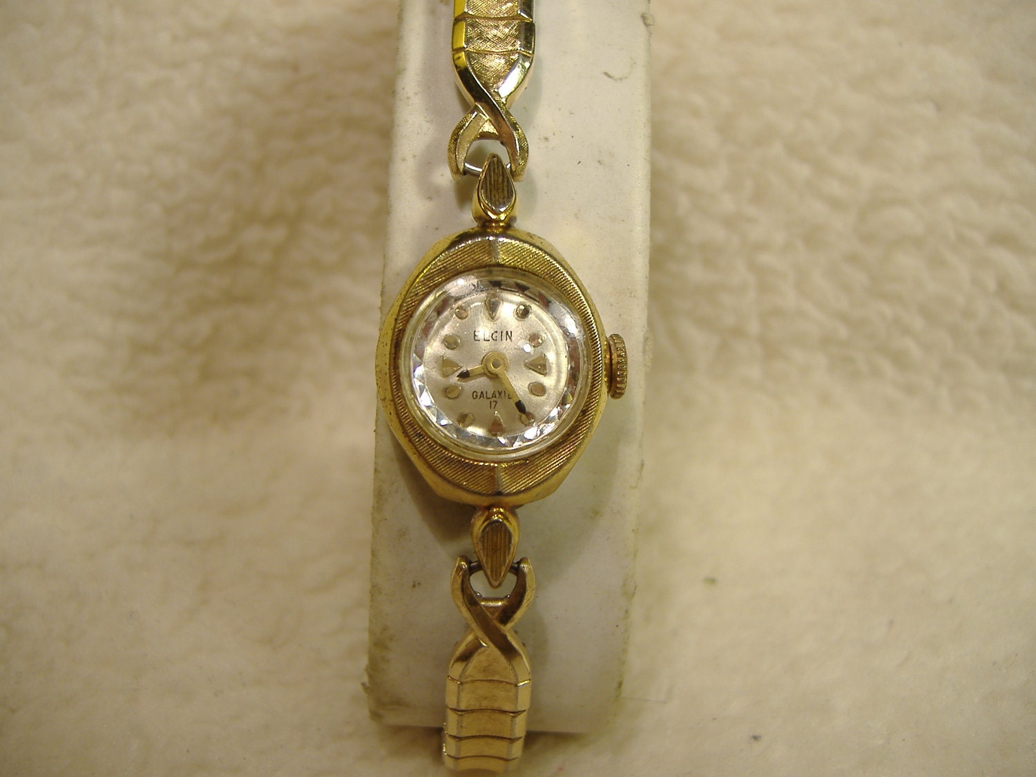 Vintage 1950s Elgin Galaxie 17 Manual Wind Watch