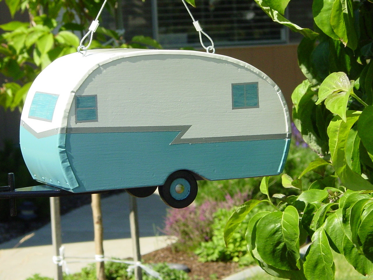 Vintage 50s/60s Travel Trailer Bird House