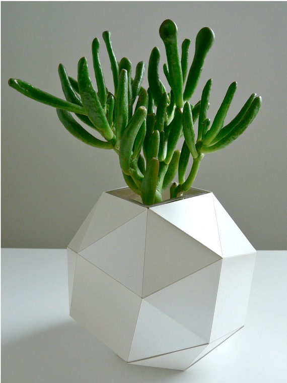 Pearl Polyhedron Paper Vase - Origami Inspired Design