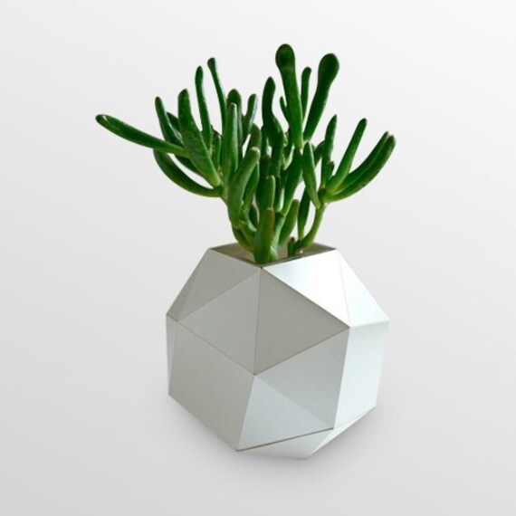 Pearl Polyhedron Paper Vase - Origami Inspired Design