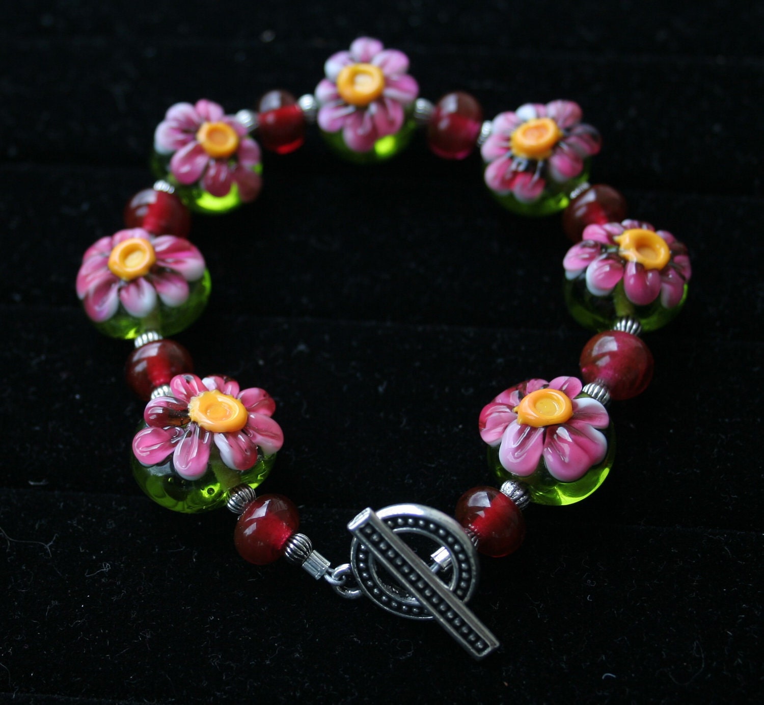 Handmade Pink Daisy Lampworking Beaded Bracelet