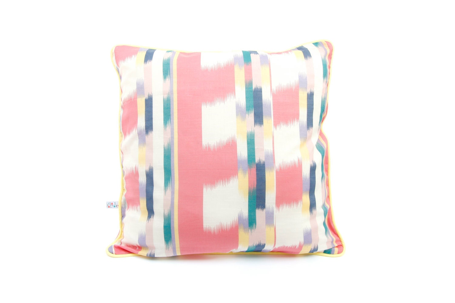 multicolored pastel cushion pillow cover piping outline zip - housse de coussin multicolore avec rebord passepoilé et fermeture éclair