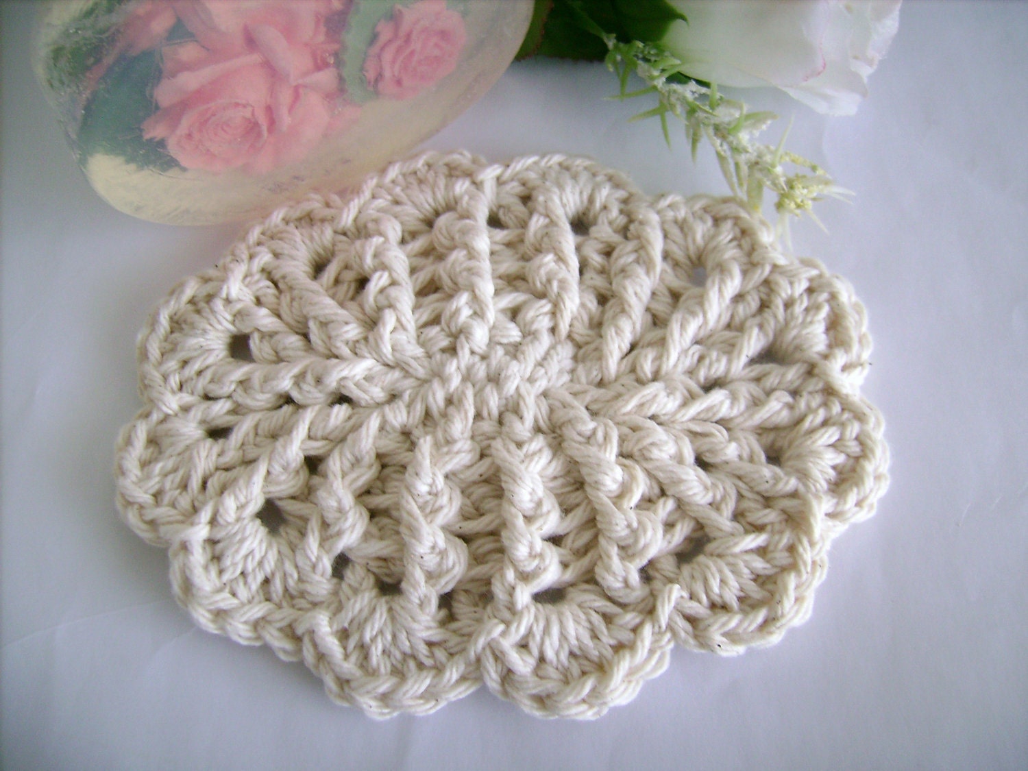 Crochet Soap Dish with Scallops in Off White, Pink Twist, White, or Green Twist
