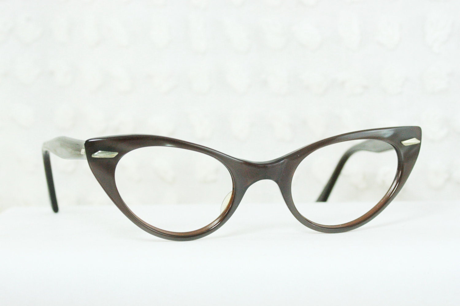 Cat Eye 1950's Eyeglasses Deep Gray Pearl Horn Rim Pearl Stripe Large 46/22 Size Frame by Universal Optical