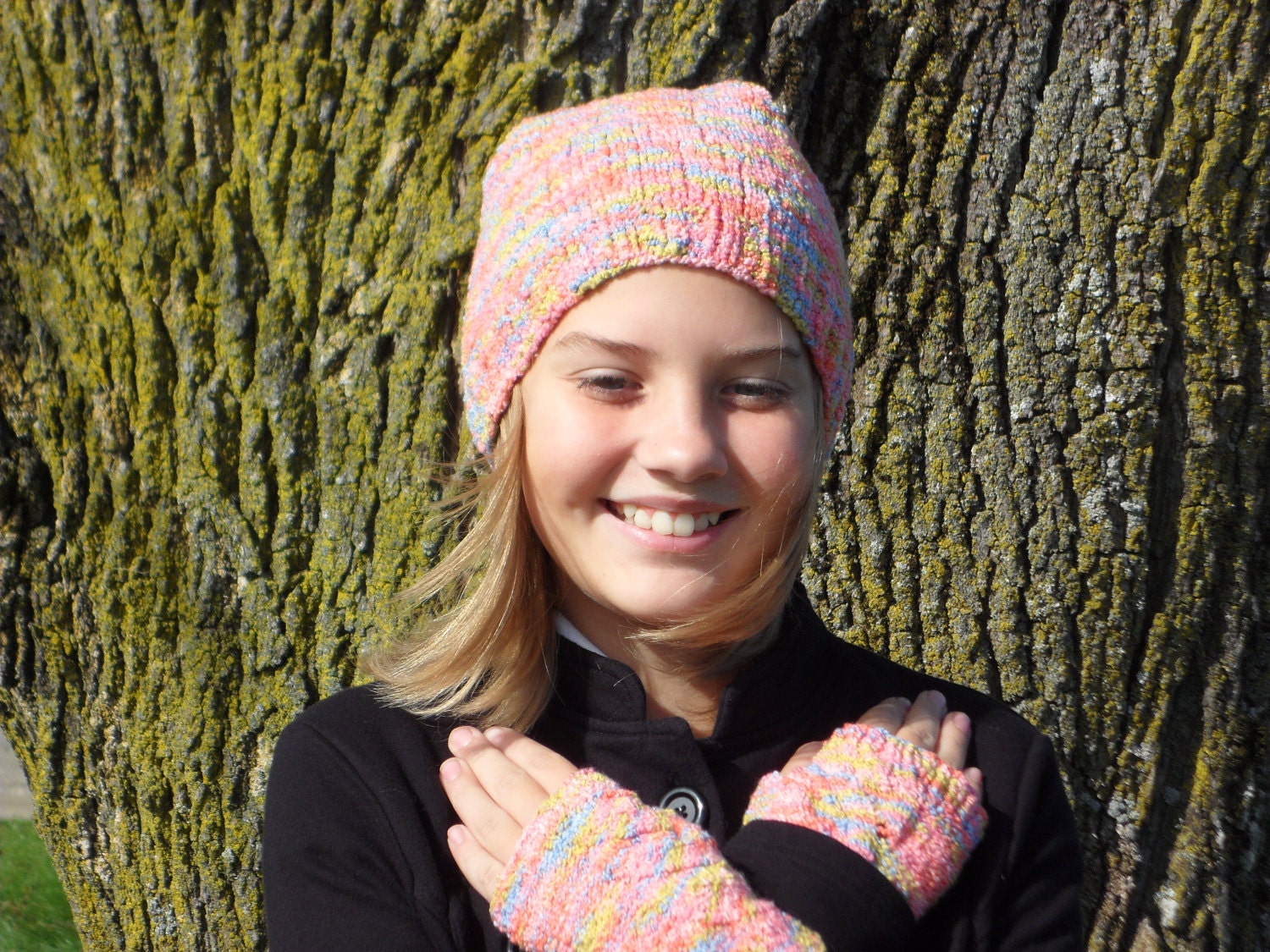 Pre-Teen Beanie fits age 7 to 11 Hand Knit