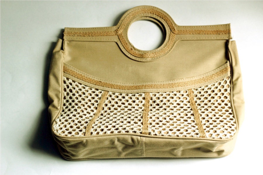 Vintage Handbag Tote - Boho Chic Vintage Purse - Seventies Bohemian Chic Fashion - Tan Cloth with Circle Handles and Crochet Pocket