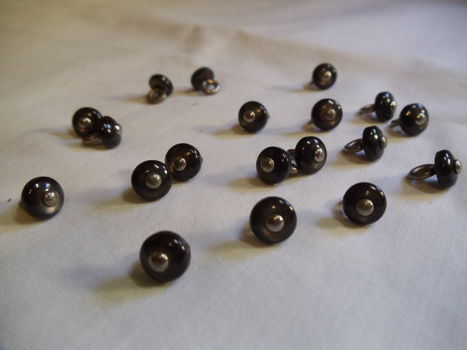 Shoe Buttons - Mother of Pearl 1880 - 1900 - 5/16" - 144 Buttons/Box - Black