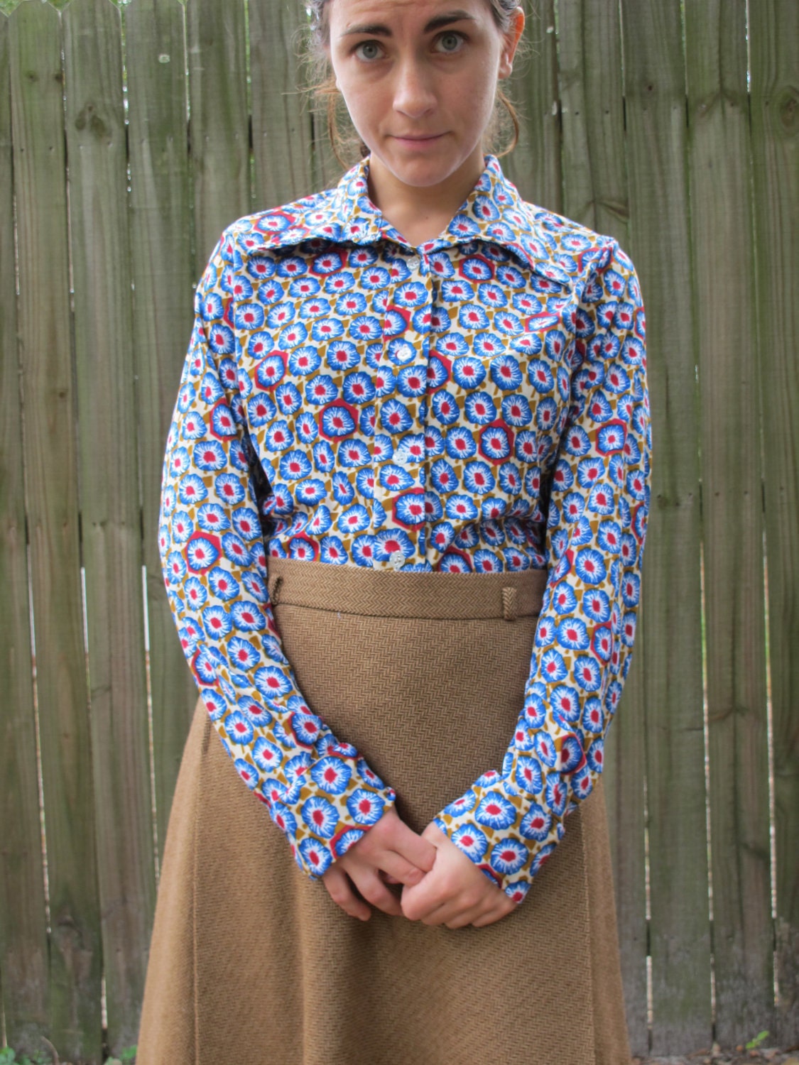 1970s Floral Retro Blouse / 70s Knit Polyester Shirt