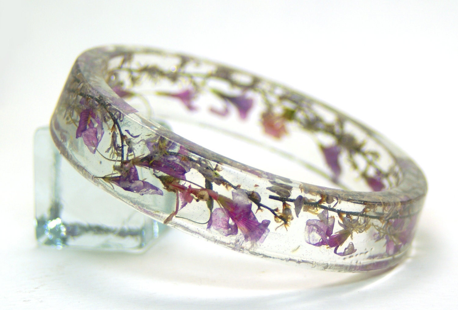 Pink Flower Bracelet- Flower Jewelry- Flower Bracelet Pink Flowers- Purple Bracelet-Pink Jewelry- -Resin Jewelry- Real Dried Flowers