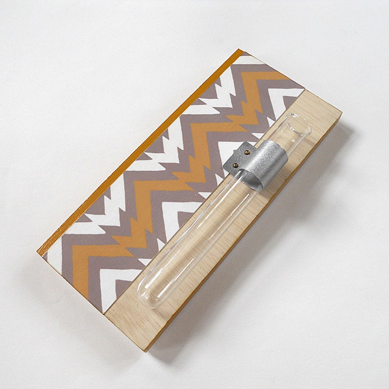 WEST: wall test tube flower vase geometric chevron decor