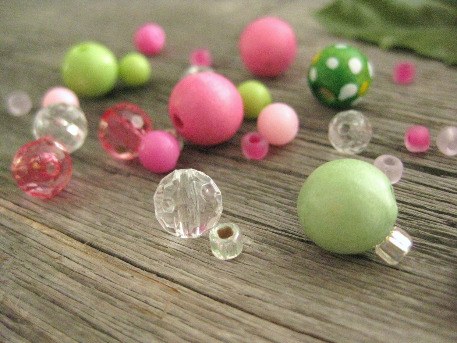 DIY Girls Bracelet Kit, Pink and Green Beads, Great for party favors, flower girls, etc, DIY Pink and Green