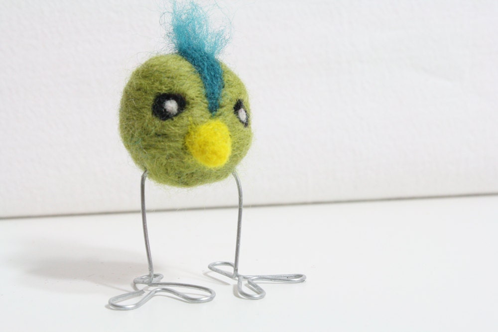 olive green big-footed bird