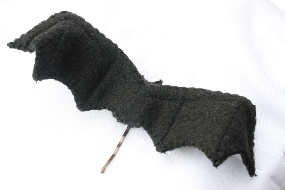 black bat Halloween hairpin