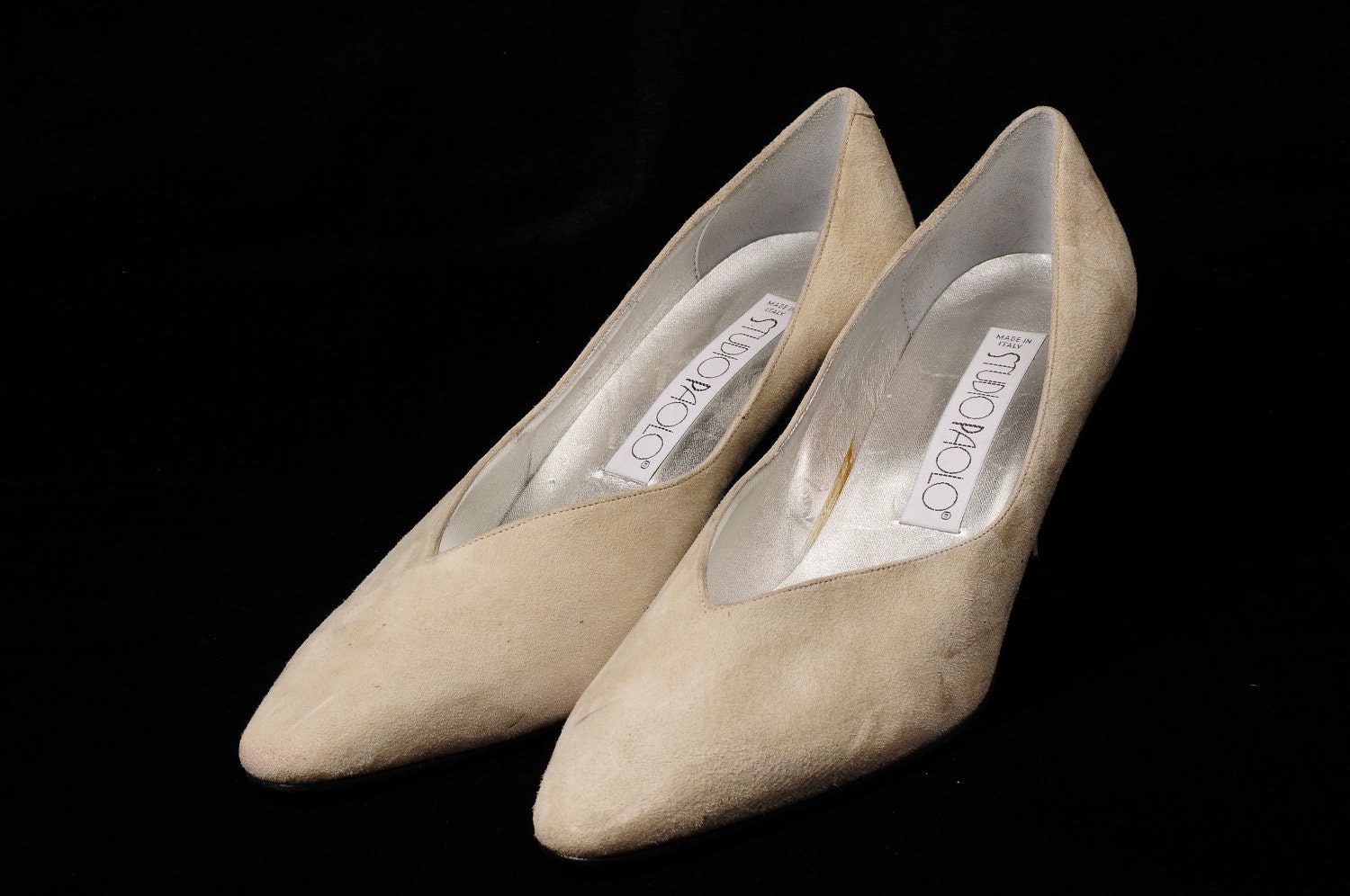 1980's White Italian suede STUDIO PAOLO heels - Size 8.5
