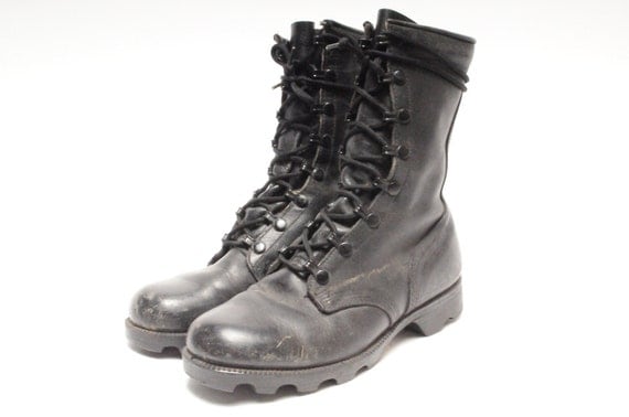 Black Combat Boot Size: 6 .5 Womens