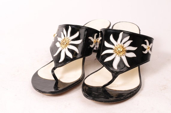 1980's Dezaria Black Patent Leather pumps - white sunburst design, gold sun and clear heels - Size 6