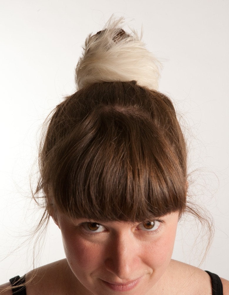 White Feather Bun Wrap