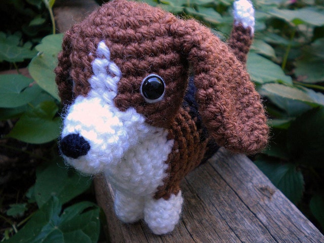 Basset Hound-Amigurumi Crocheted Plush Dog