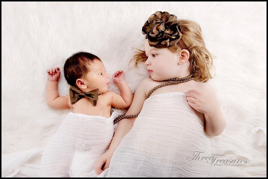 Matching sibling newborn baby bow tie and flower headband