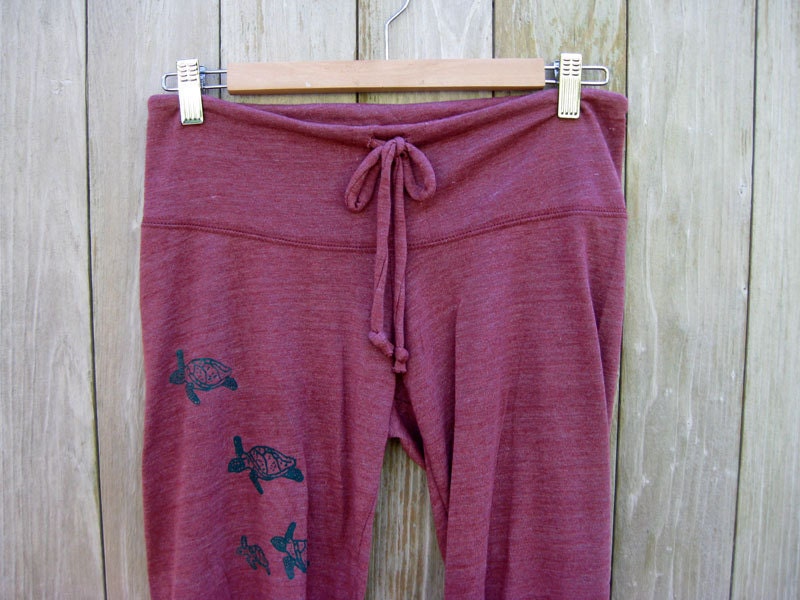 follow me Baby Turtles Cropped Pants in Berry, Workout Pants, Maternity Pants, S,M,L,XL
